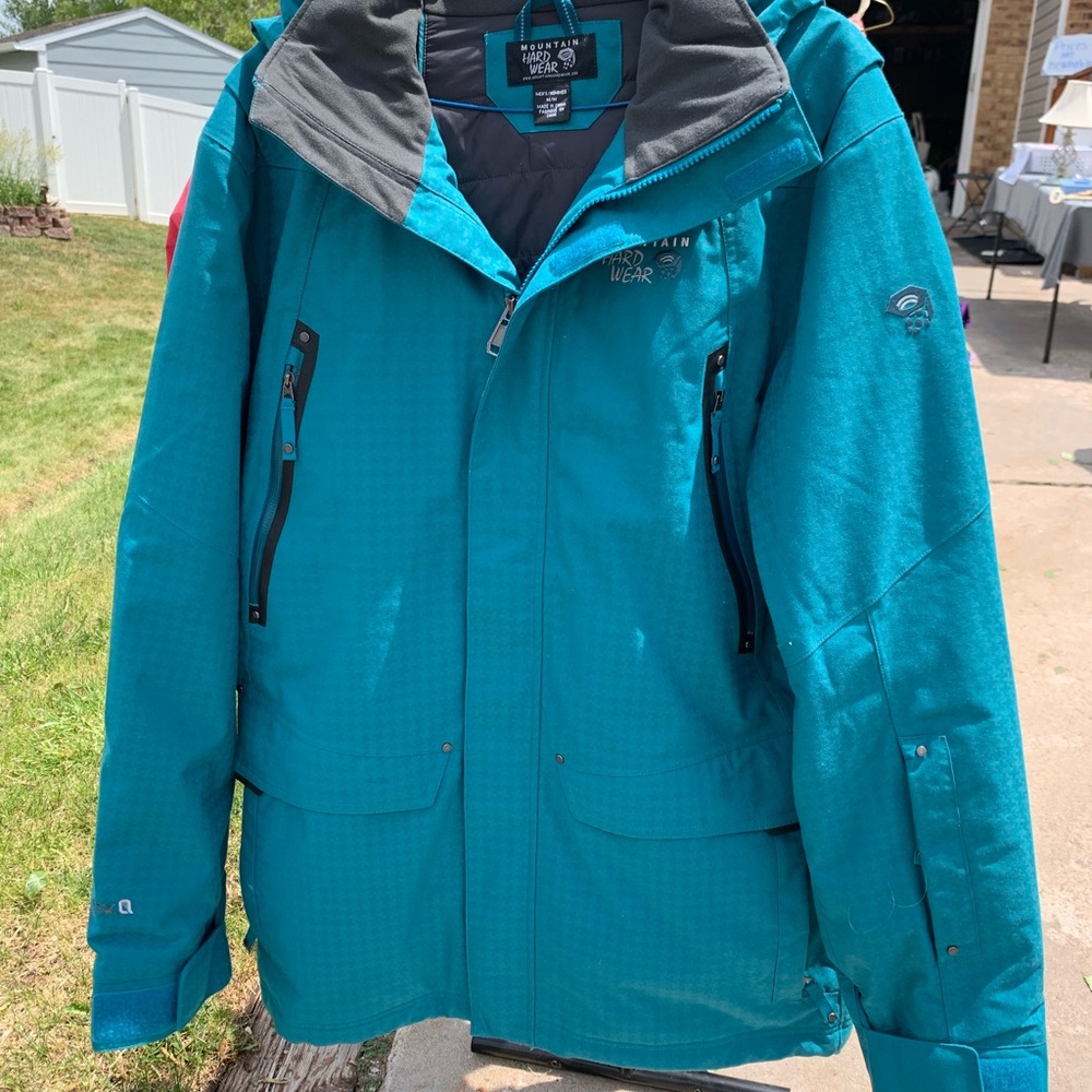Snowboarding coat